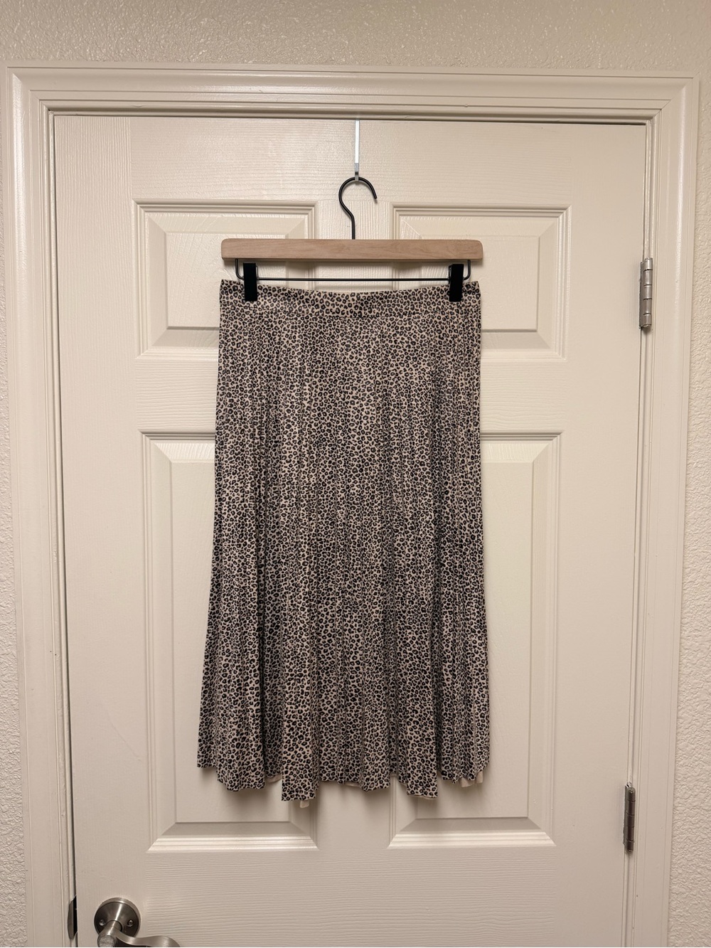 Ann Taylor Leopard Print Midi Skirt - Beige & Black